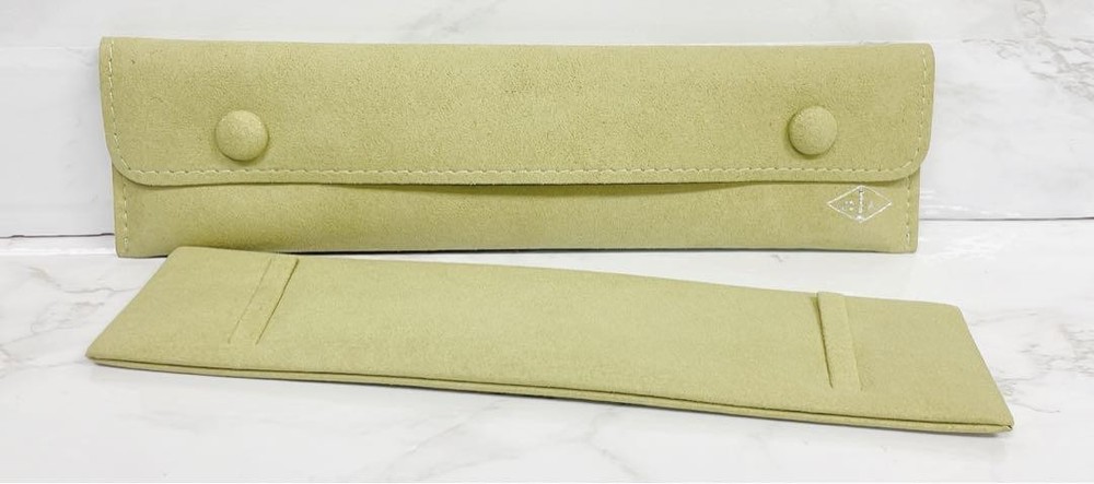 Van Cleef Arpels Travel Watch Case with Bracelet Storage