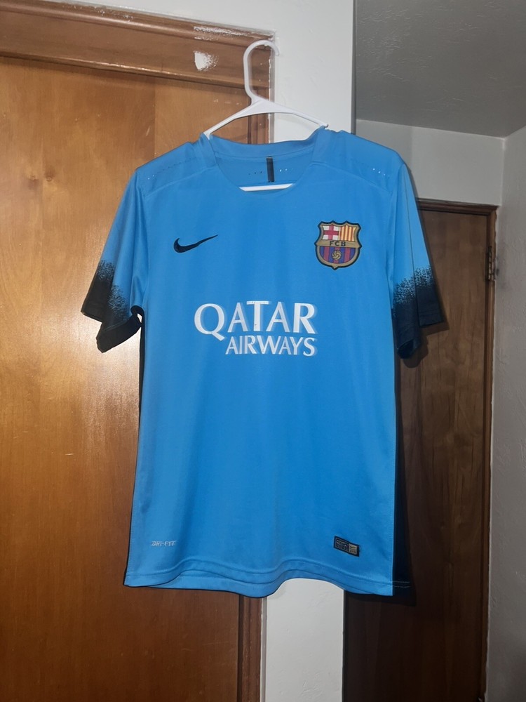 Barcelona 15/16 Third Kit #6