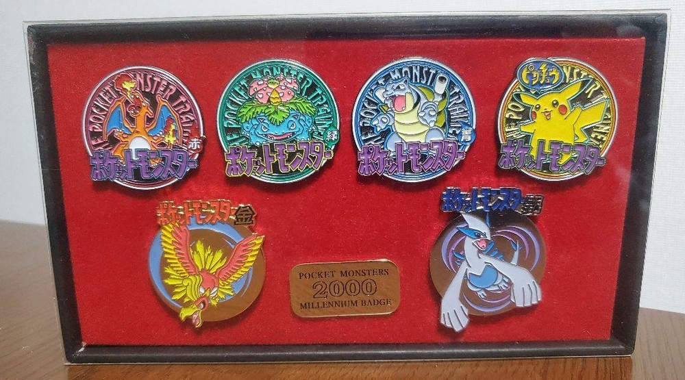 Pokemon 2000 Millennium Badge Pin Badge Limited Edition Rare