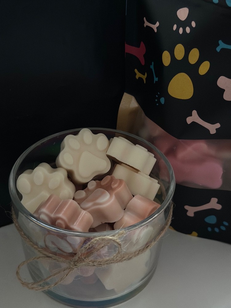 Colorful 4.7x7.9 Pet Paw Print Scented Wax Melts Flameless Candles Bag  