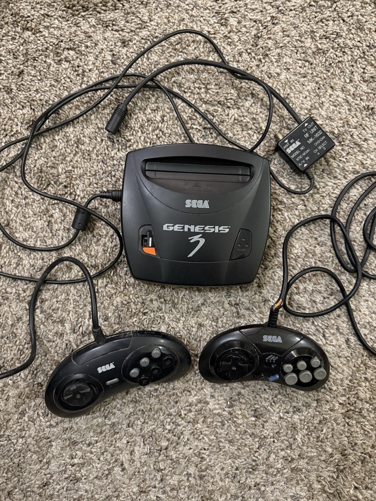 Sega Genesis 3 Console Mk-1461 For Parts Or Not Working