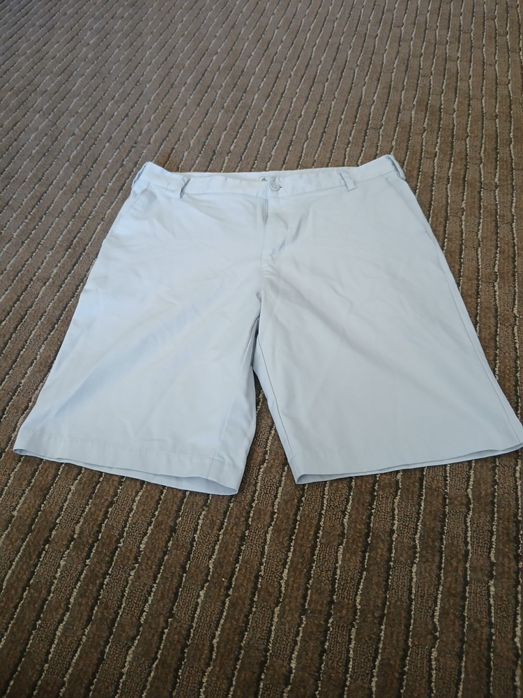 Adidas Flat Front Light Gray Golf Shorts Men's Size 32 Beach Preppy Sports Hike