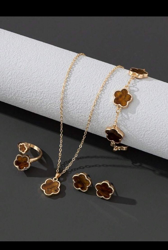 Lucky Clover Brown Jewelry Set with Necklace Ring Bracelet Earrings