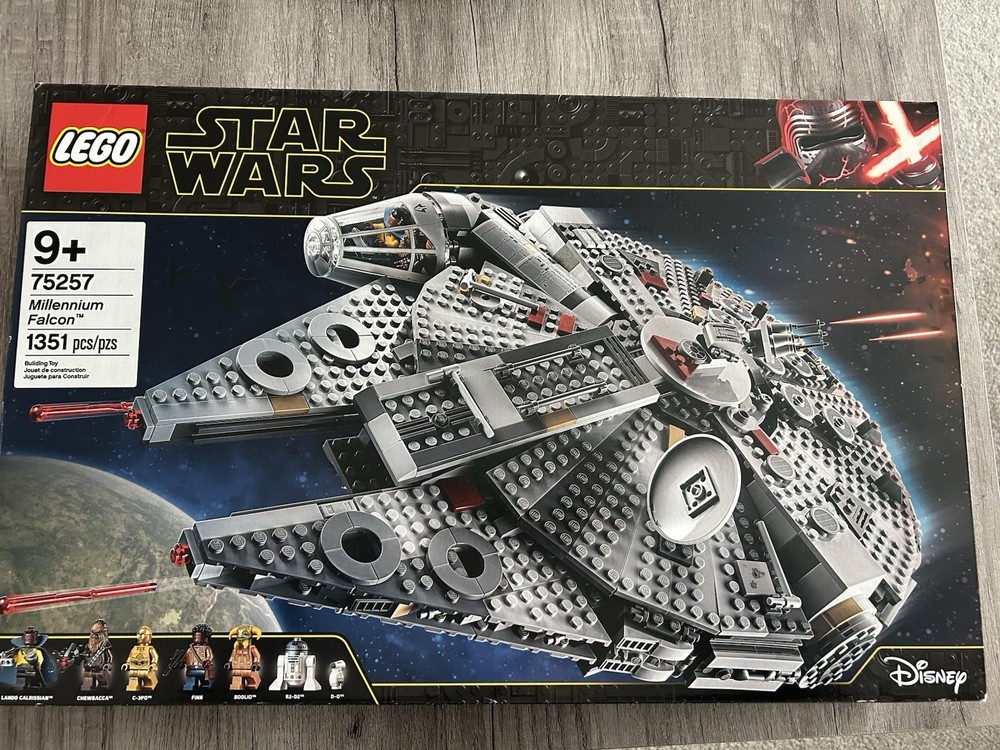 LEGO Star Wars: Millennium Falcon (75257) Brand New Factory Sealed Retired Set
