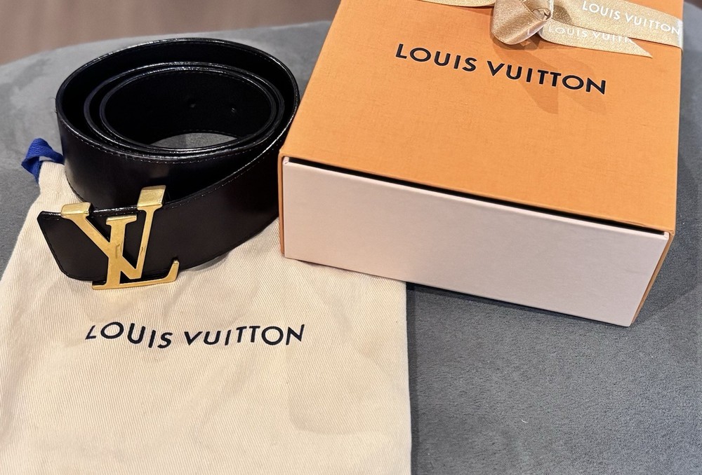 Louis Vuitton LV Initiales Black Taurillon Leather Belt 40mm