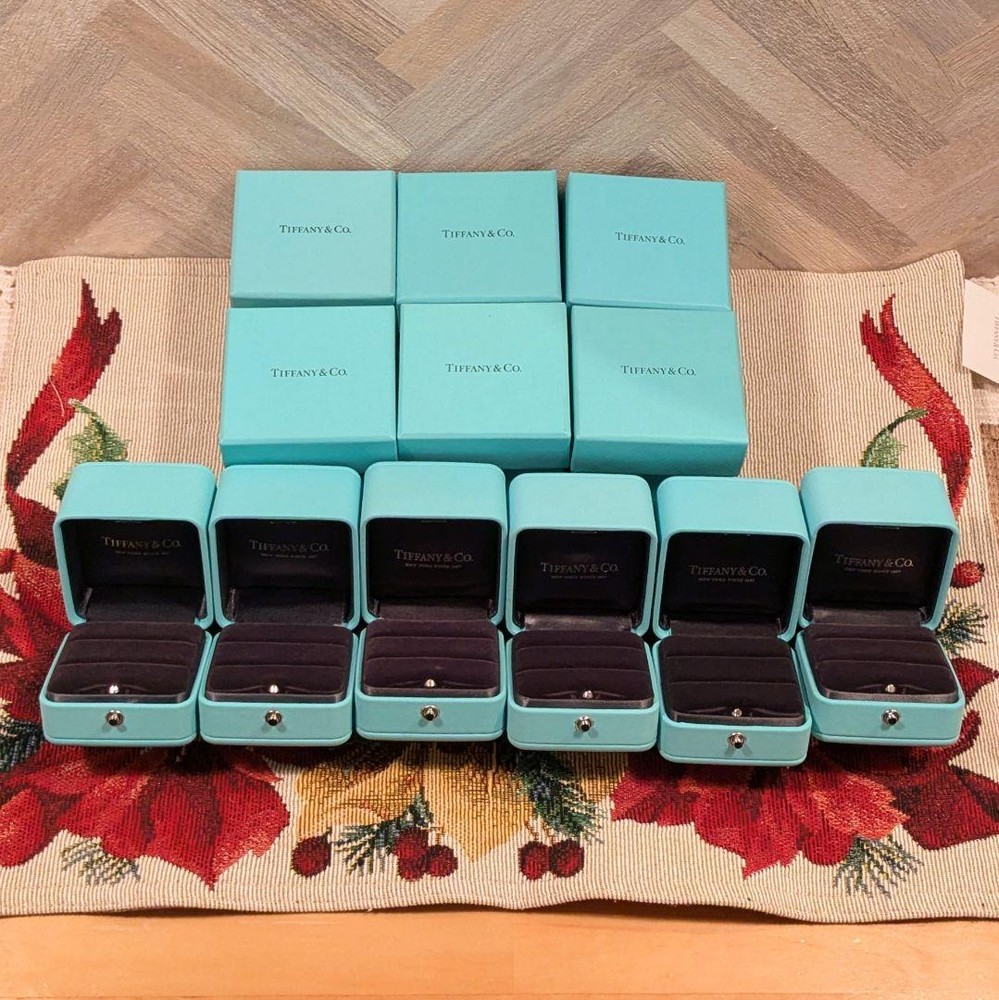 Tiffany ring case matching ring storage gift jewelry good condition LOTmzmr A