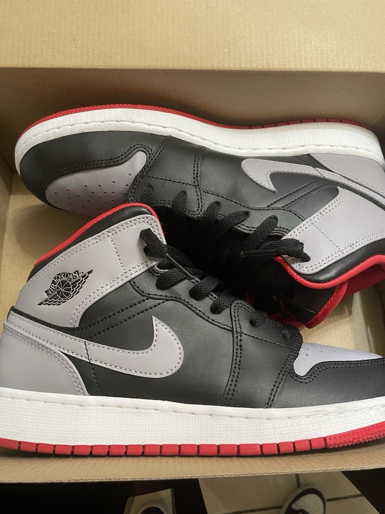 Nike Air Jordan Retro Sneakers for Men – Iconic Basketball Shoes