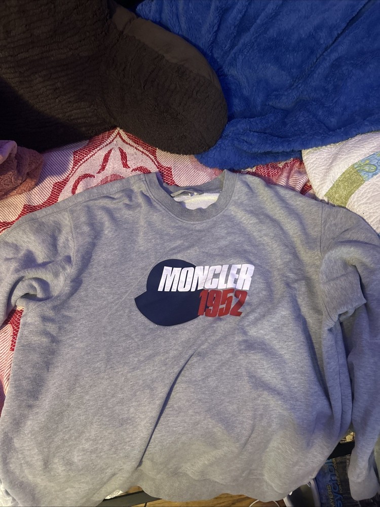 Moncler  Genius 1952 gray crewneck sweatshirt