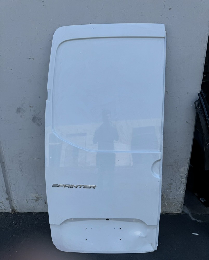 2019-2024 MERCEDES SPRINTER 2500 LEFT DRIVER REAR BACK DOOR A9077421600 OEM