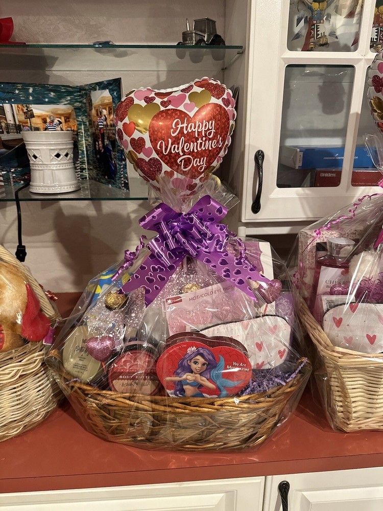 Valentines Day Gift Basket-image