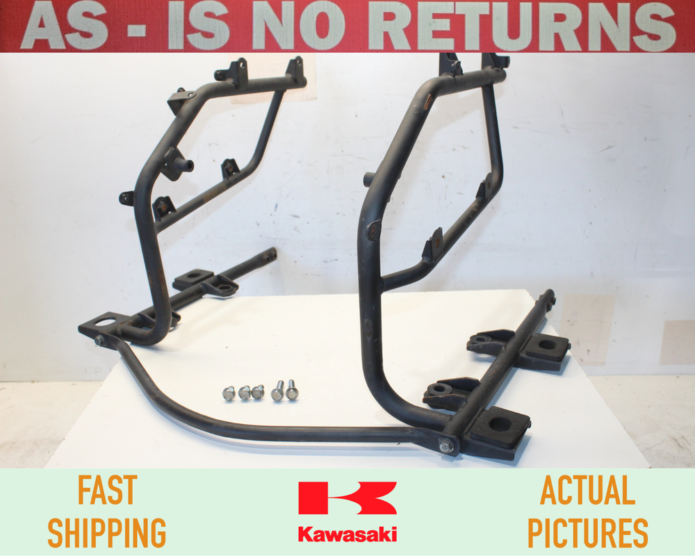 09-23 KAWASAKI Vulcan 1700 Voyager VN1700 REAR SIDE CASE MOUNT BRACKET OEM