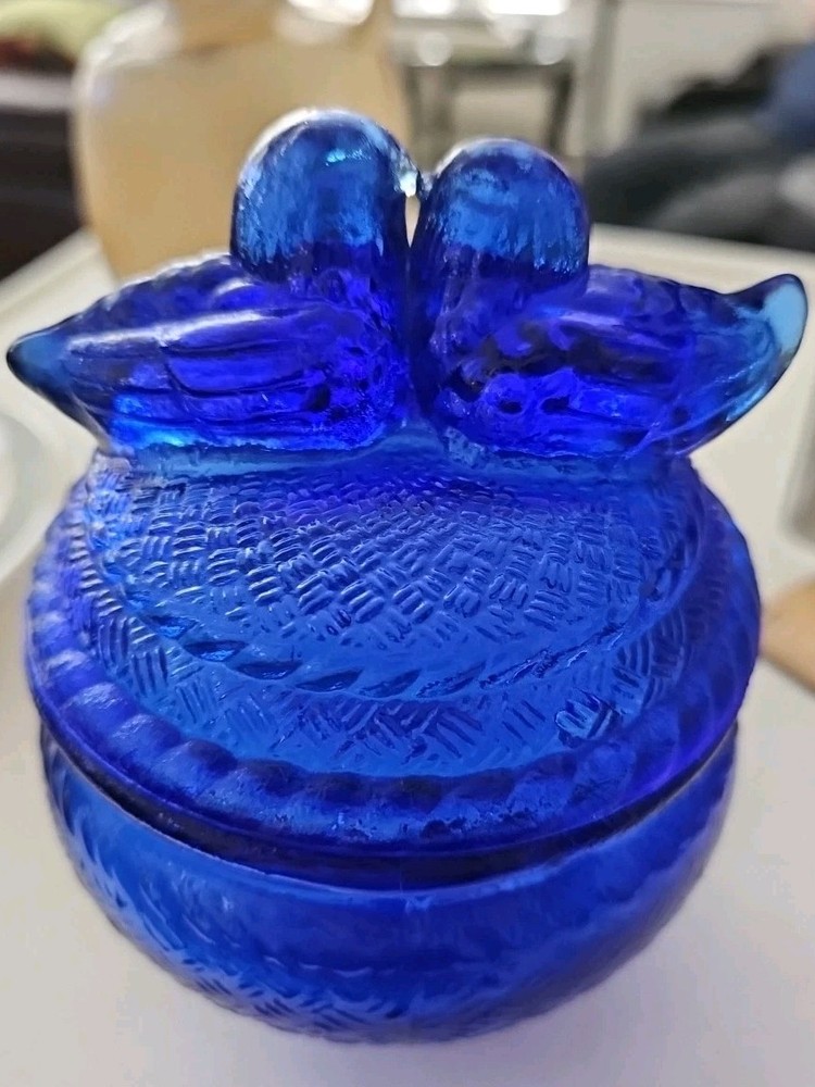 VTG Cobalt Blue Glass Dish Lovebirds Nest Kissing Birds Covered Bowl EUC
