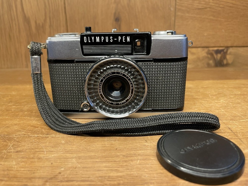 *New Seal : Near Mint ++* Olympus Pen EE-3 35mm Half Frame Film Camera From JPN