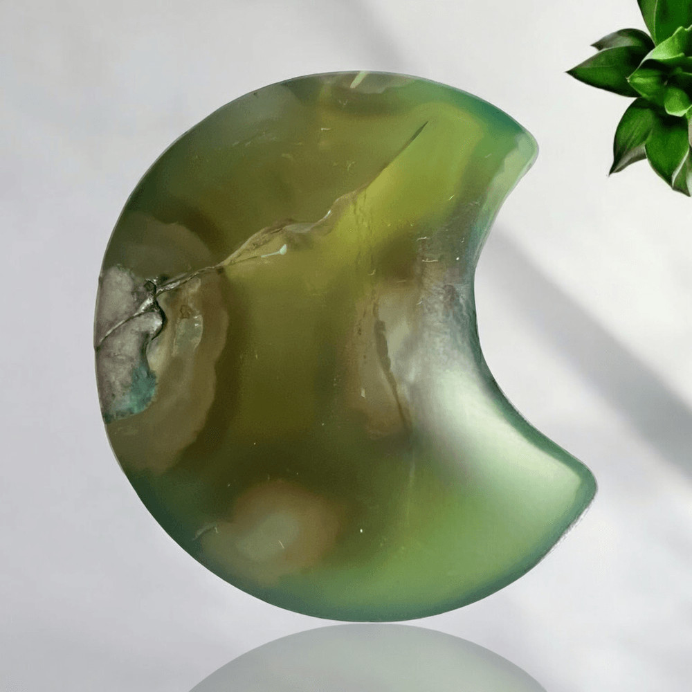 Green Flower Agate Crescent Moon Carving (2)