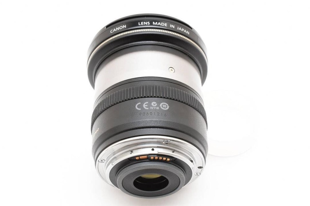 Canon EF-S 10-22mm f3.5-4.5 USM Ultra-Wide Zoom Lens - Pre-Owned