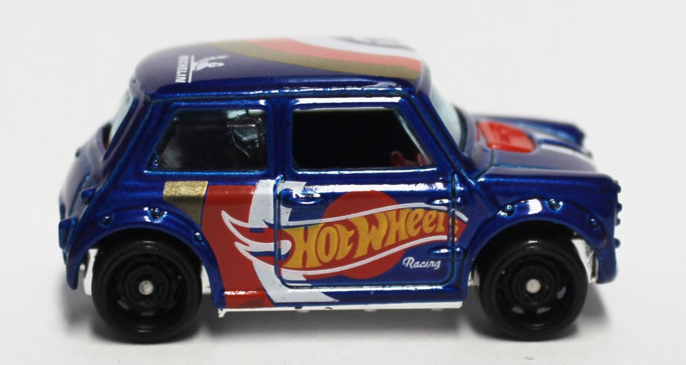 Hot Wheels Mini cooper pre-production unriveted master casting condition (2)