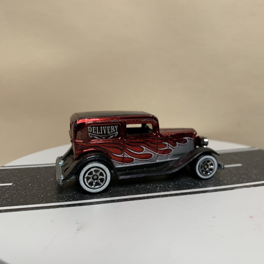Hot Wheels Classics Series 3 #12 ’32 Ford Delivery Red Spectraflame w/WW-7sp