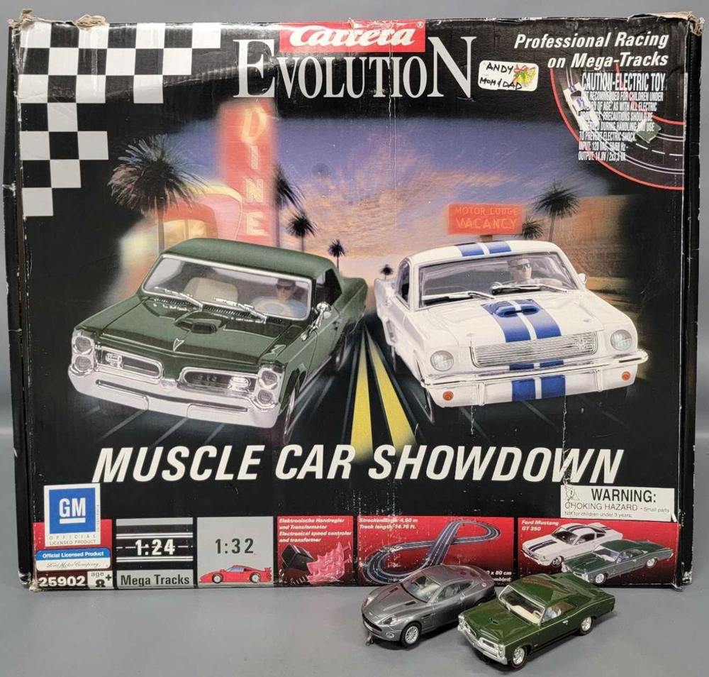 CARRERA - SLOT CAR SET W/ PONTIAC GTO & ASTON MARTIN CARS, TRACK, ACCESSORIES🔥