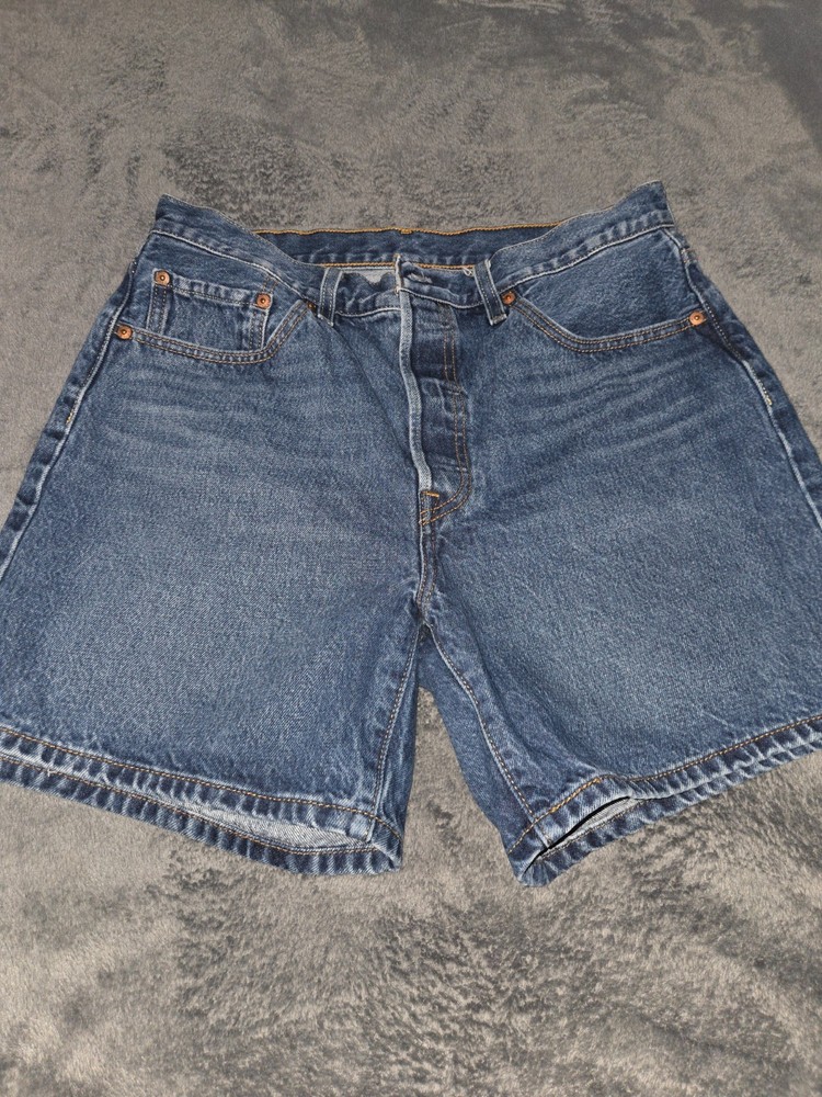 Levi's 501 Mid Thigh Women's Shorts size 32