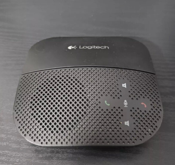 Logitech P710e Bluetooth Speakerphone for Zoom Teams with USB and NFC Stand