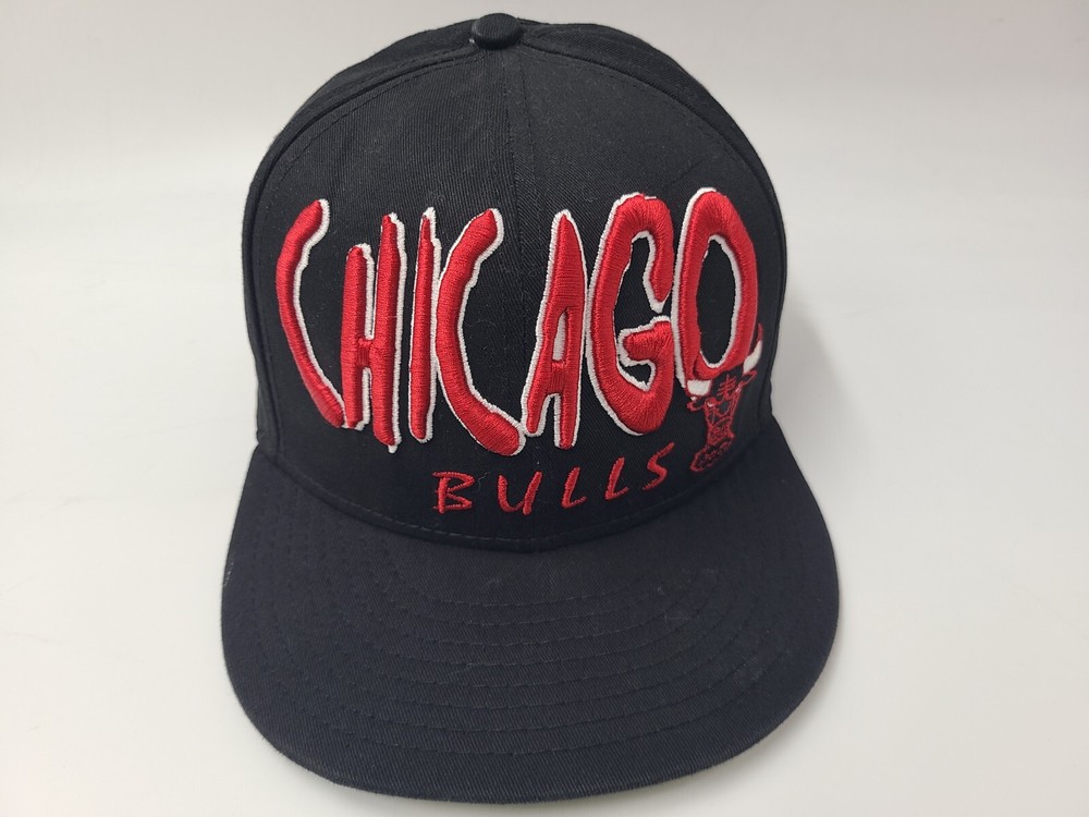 Chicago Bulls NBA Hardwood Classics Snapback Hat by New Era for Men in Black