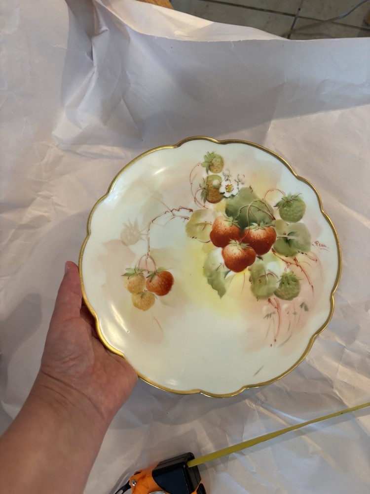 Antique Pickard Porcelain Collectable Plate W Hand Painted Strawberries Signed