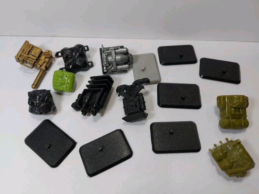 GI JOE VINTAGE ACCESSORIES ORIGINAL PARTS HASBRO E4