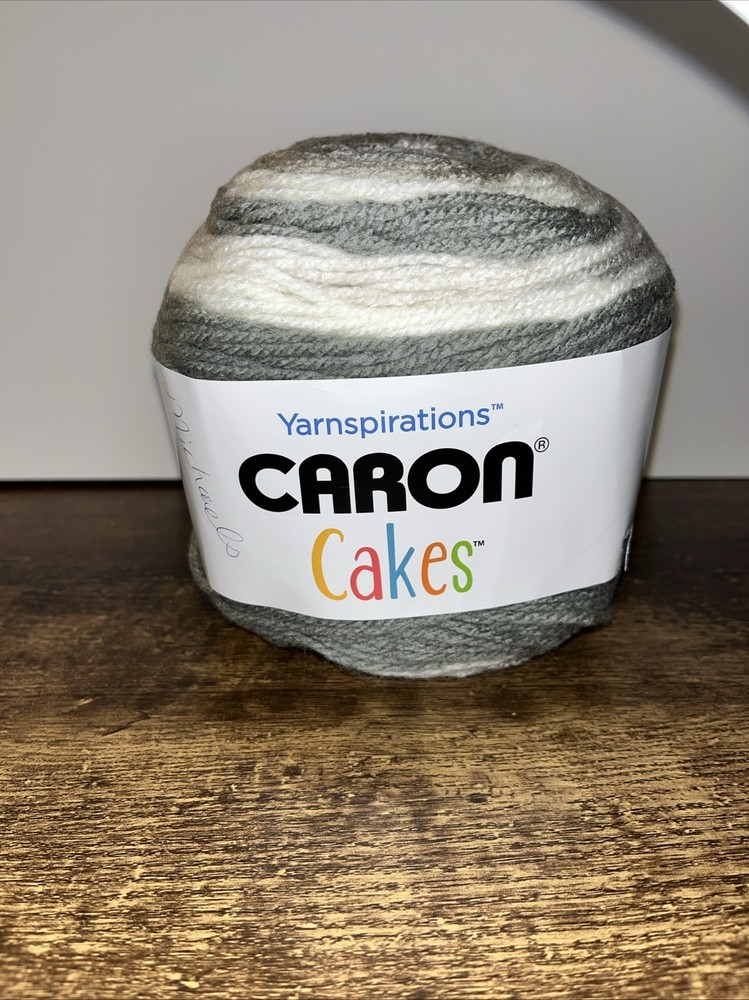CARON CAKES..   WHITE TRUFFLE Acrylic Blend 7.1oz 383yds