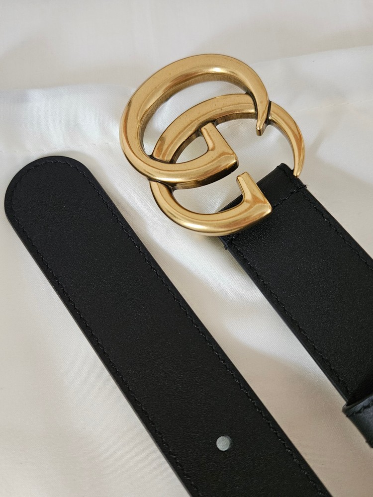 Skinny Leather Gucci Belt 1