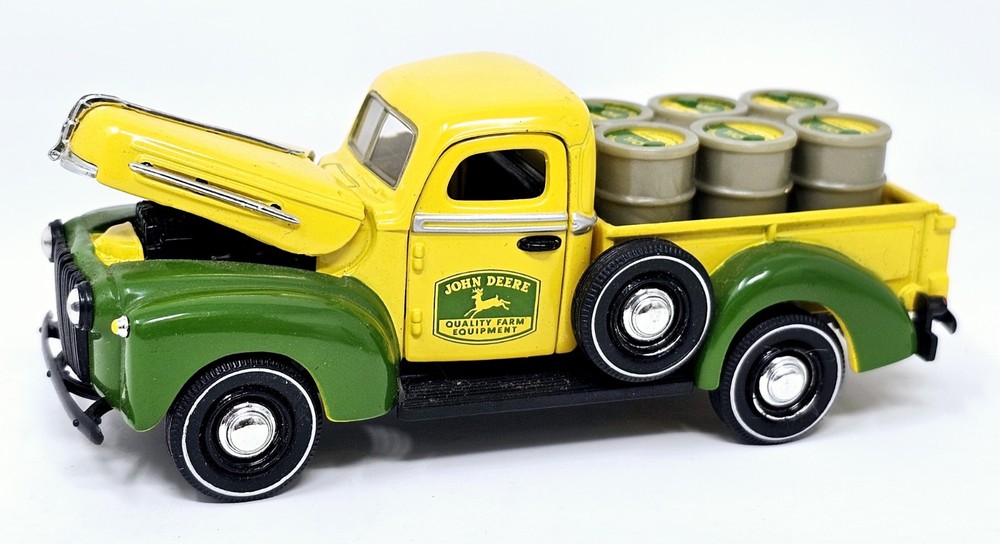 Gearbox Toys John Deere 1942 Ford Pickup Truck Delivery 1:43 Scale Die-Cast