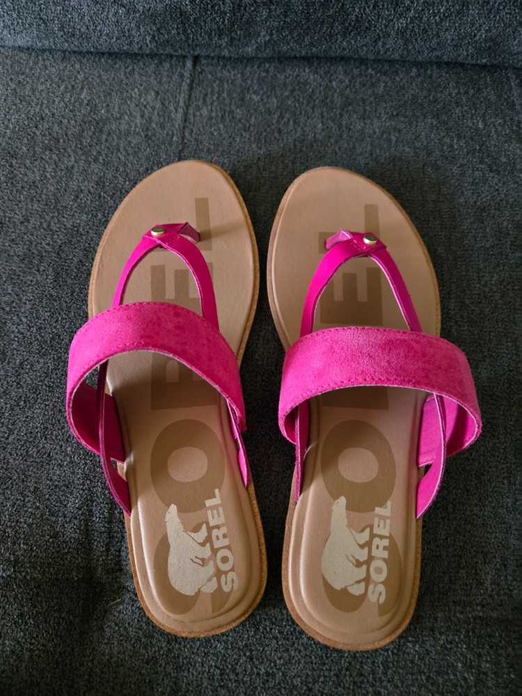 Sorel Ella Li leather and suede thong sandaks size 8 pink sude