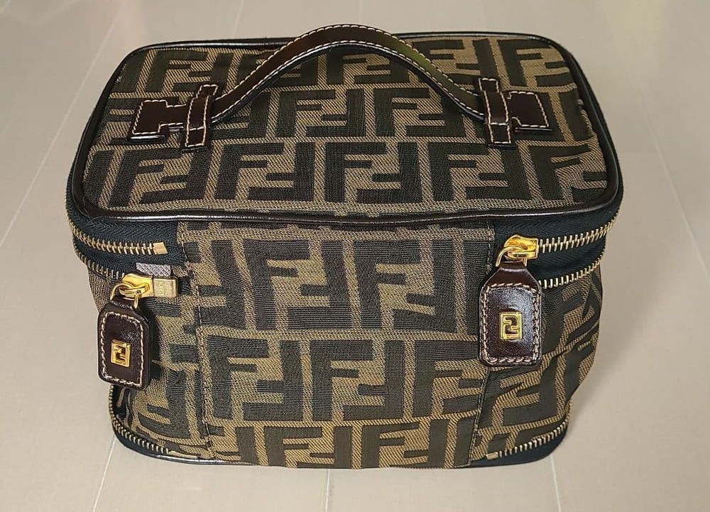 FENDI Zucca Canvas Vanity Hand Pouch Bag Brown Black Foldable logo vintage JPN