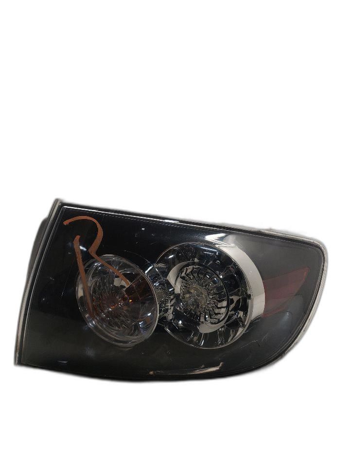07-09 Mazda 3 Sedan Passenger Tail Light Quarter Panel Mount 1251314