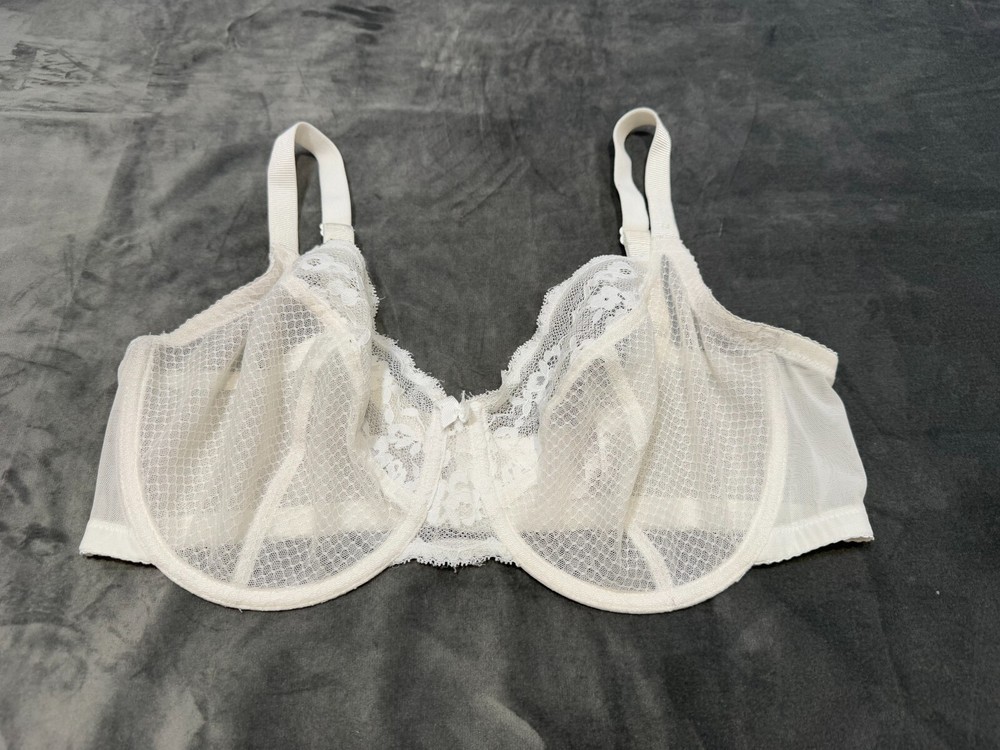 M&S Bra Underwired Nonpadded Embroidered Lace Full Cup Bra Size 38DD White