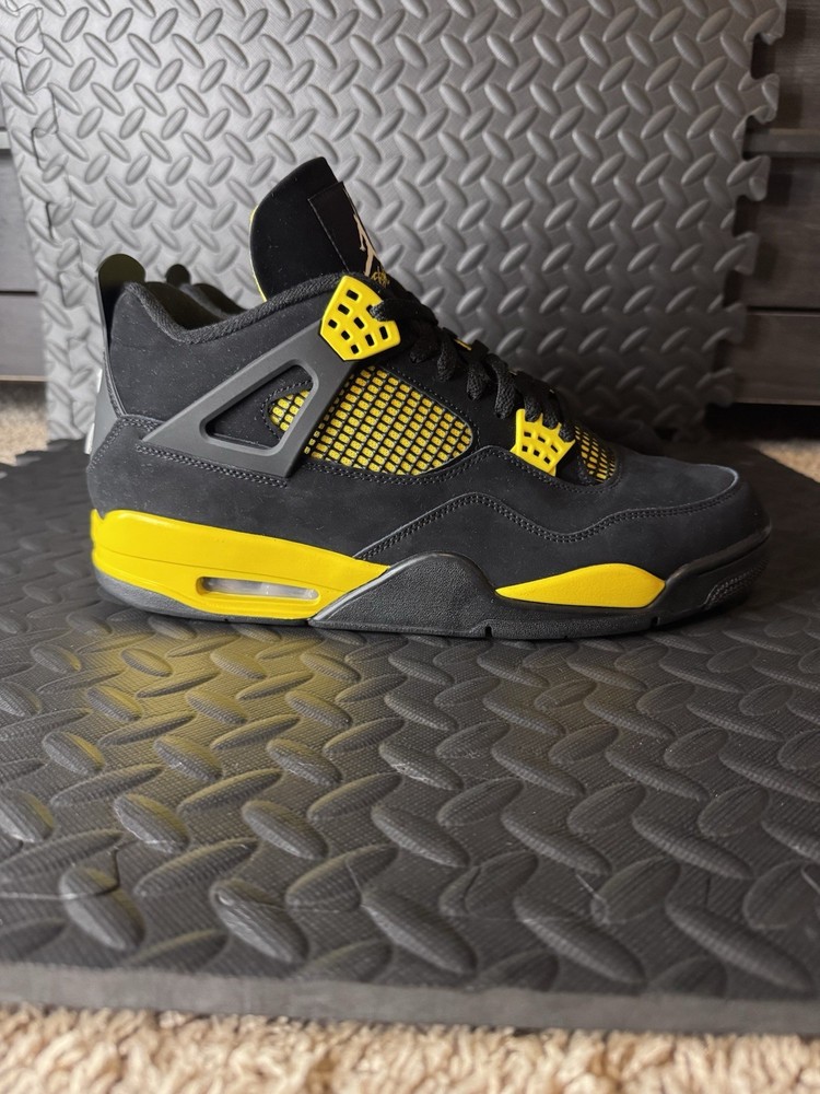 Jordan 4 Yellow Thunder
