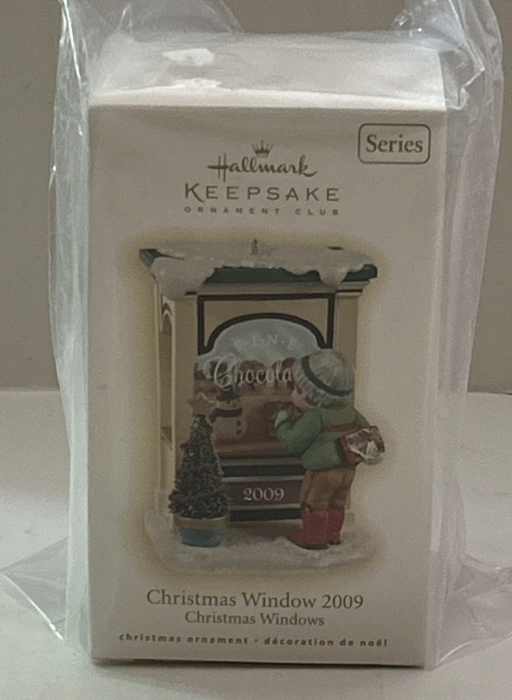 2009 HALLMARK KEEPSAKE ORNAMENT CHRISTMAS WINDOW NIB boy Chocolate Shop