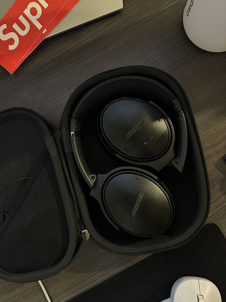 Bose QuietComfort 35 II Bluetooth Wireless Headphones - Black (789564-0010)