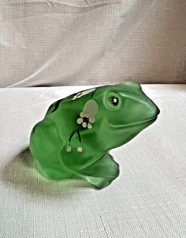 Fenton Frosted Green Frog Hand Painted with Daisies Signed J Powell Lenox