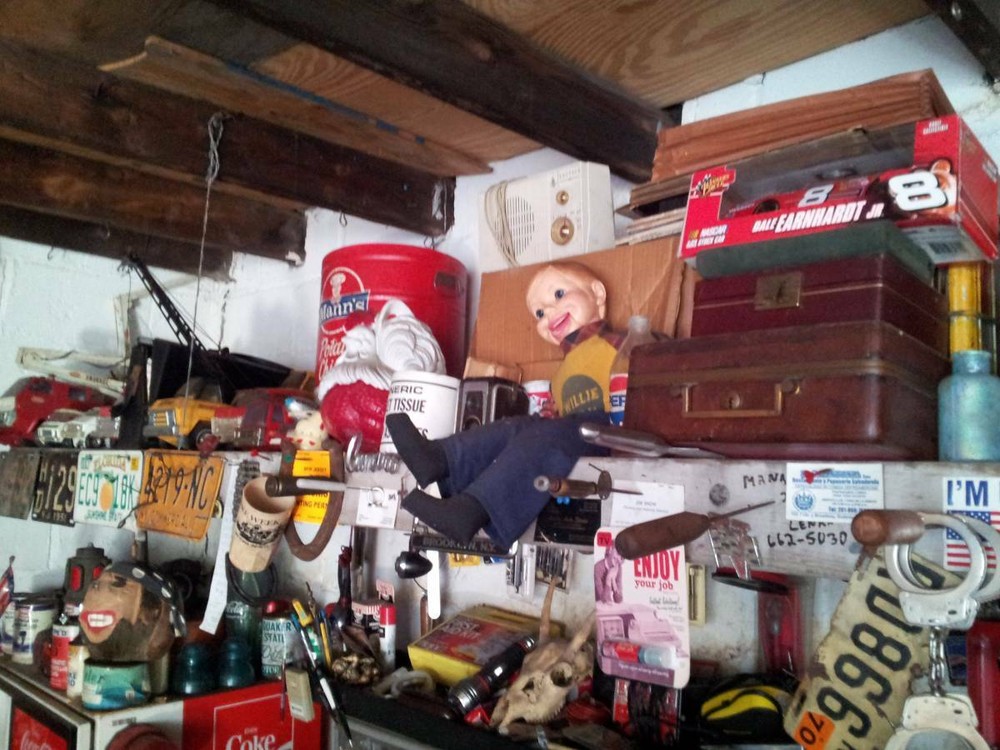 5 lb Box Lot - Estate Warehouse Clearance New & Used Items #DT39-image