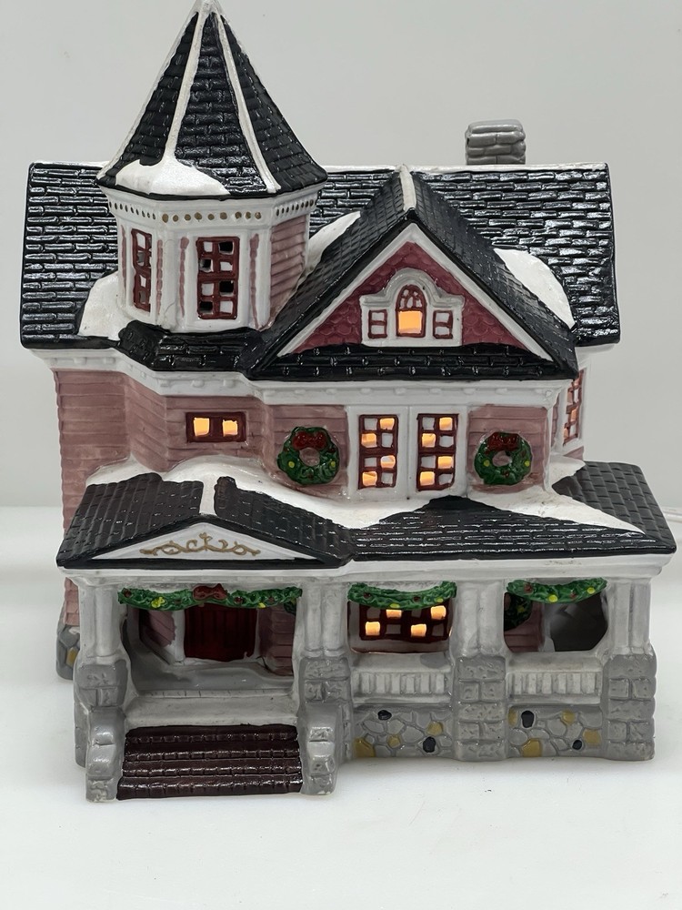 1995 Pink Victorian Lighted House - Dickens Collectables Victorian Series 293-8983