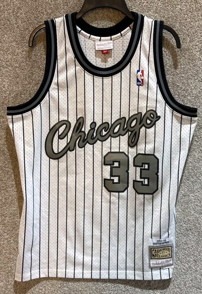 Mitchell & Ness NBA Swingman Mens Chicago Bulls Scottie Pippen Jersey Size Large