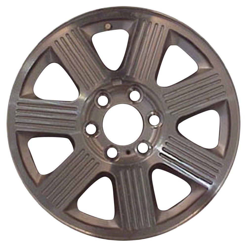 Used 18x7.5 Painted Silver Wheel fits 560-03519