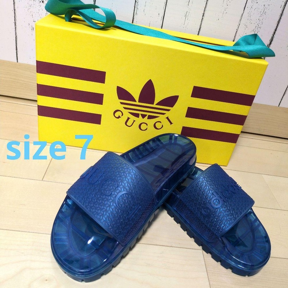 GUCCI x adidas collab slide sandals shower-ready size 7