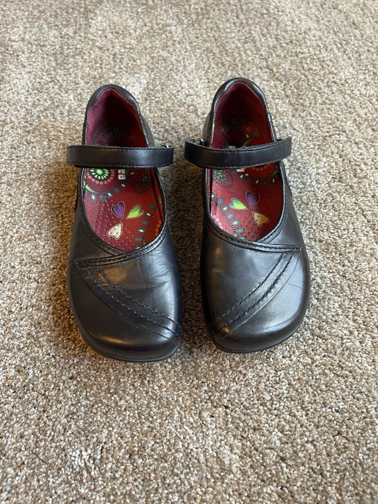 Earth Echelon Black Leather Mary Jane’s Size 6.5B Comfortable Shoes EUC Goth
