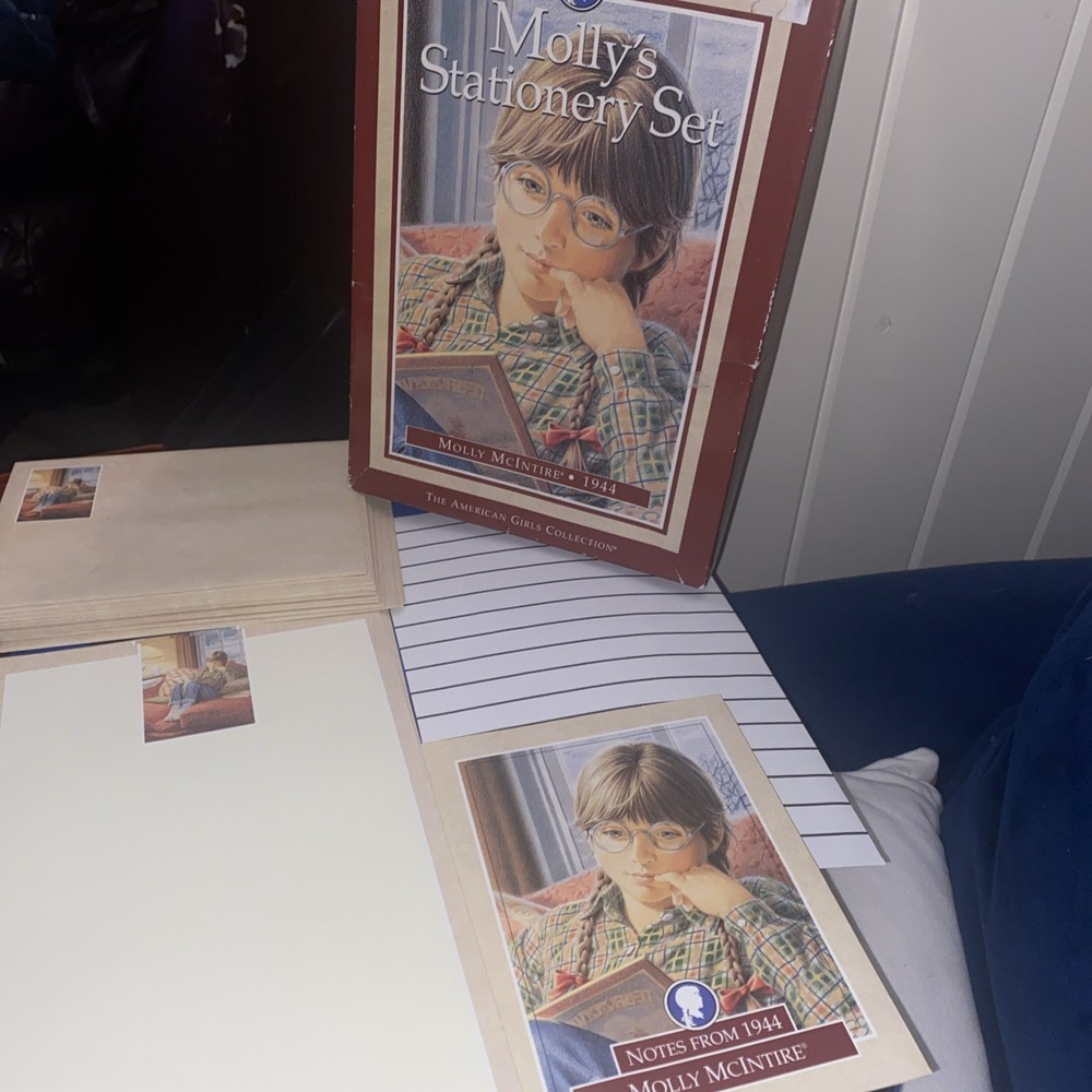 Vintage American Girl Doll Pleasant Company Molly Stationary Set