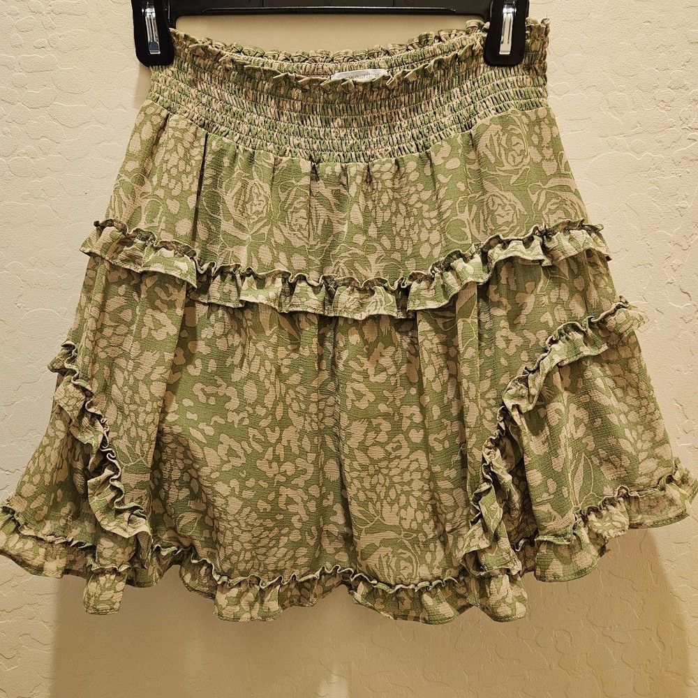 Urban Outfitters Women's Floral Ruffle Mini Skirt, Green, Small