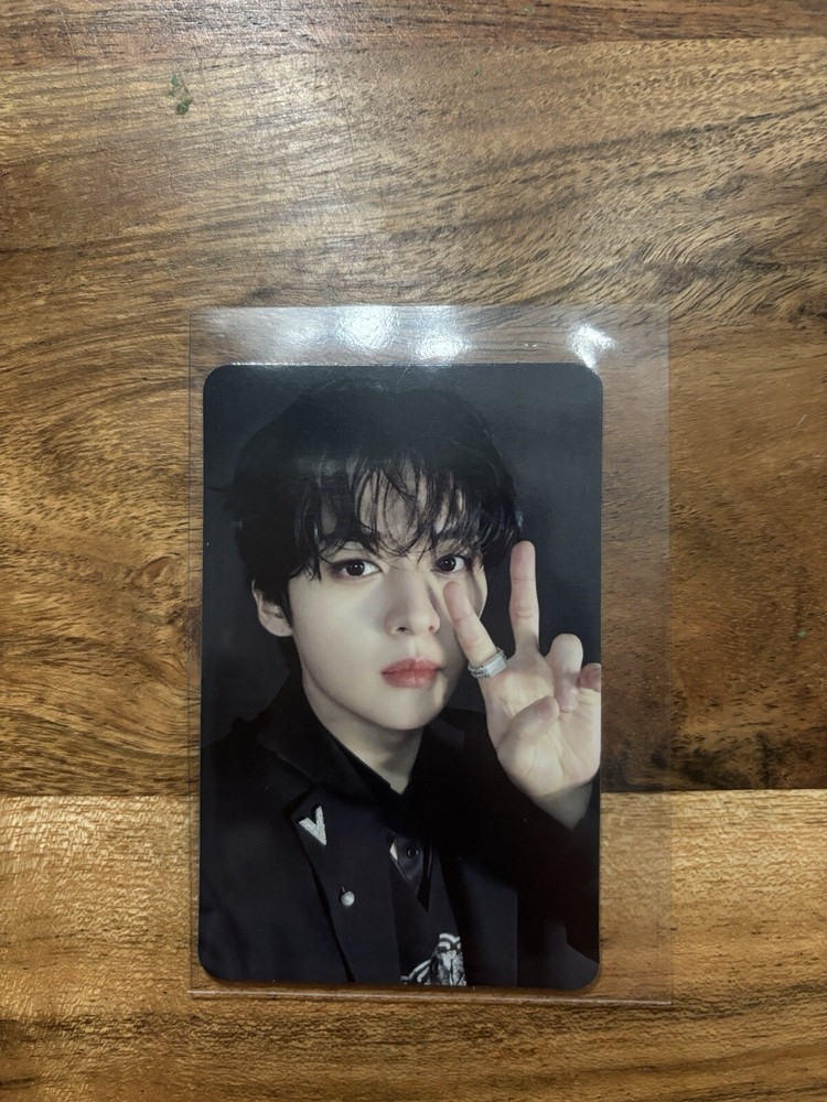 Stray Kids SKZ - SKZHOP HIPTAPE 合 HOP Official Photocard - Lee Know