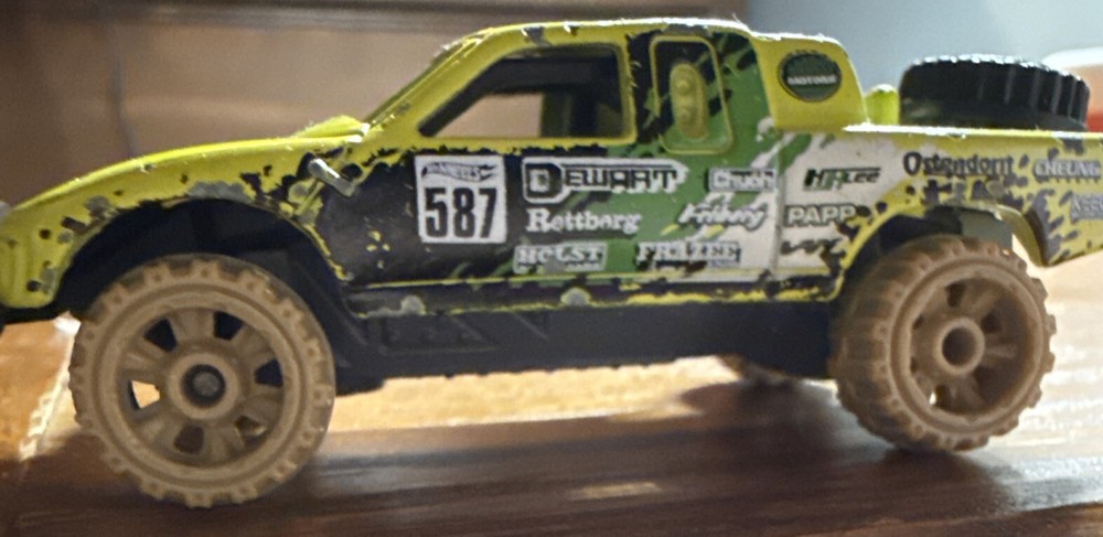 Hot Wheels Diecast Vehicle 2003 Truck Yellow Thailand