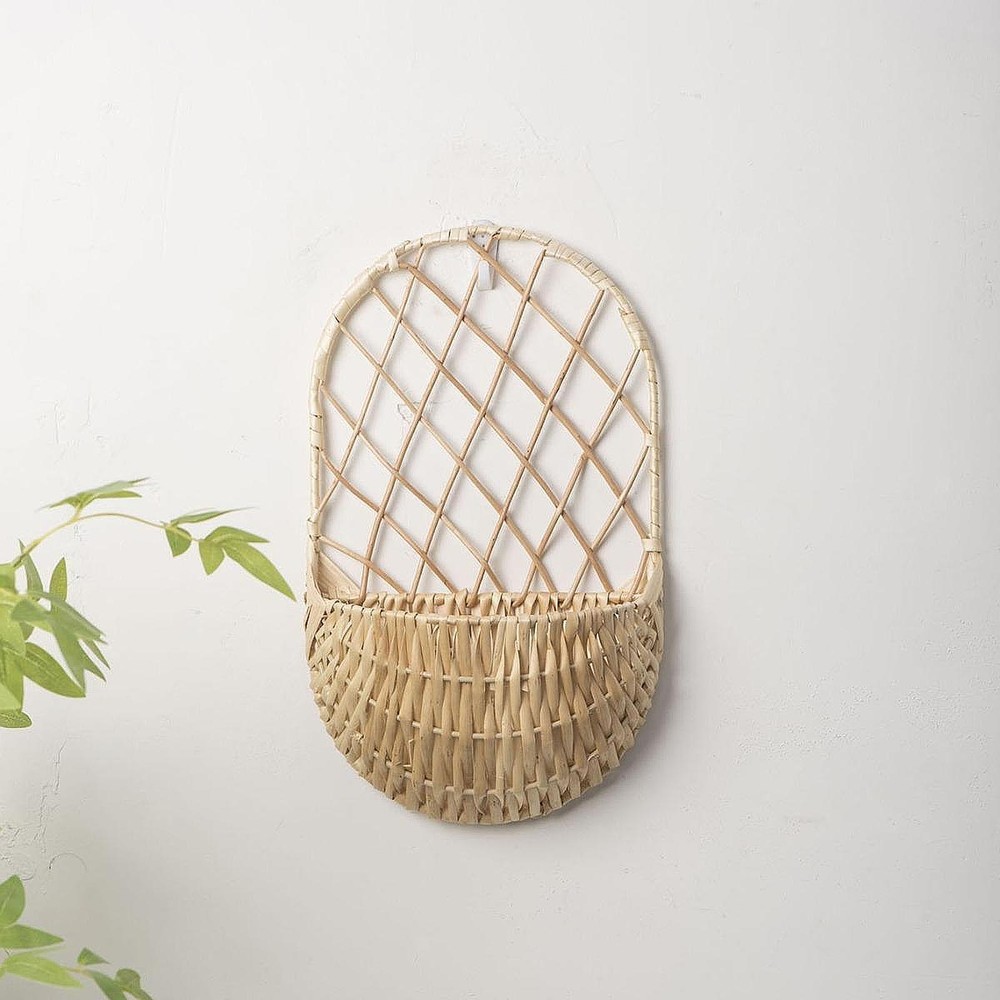 Hanging Wicker Basket Wall Shelf Hanging Wall Basket for Keys Plants Towels