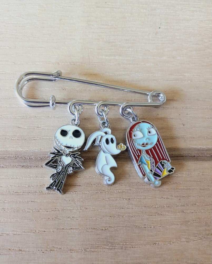 Nightmare Before Christmas Brooch Bouquet Tassel Charm Hat Pin Shawl Lapel NBC